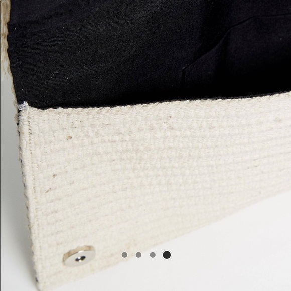 ASOS Vintage Straw Tassel Clutch Bag - Picture 4 of 4